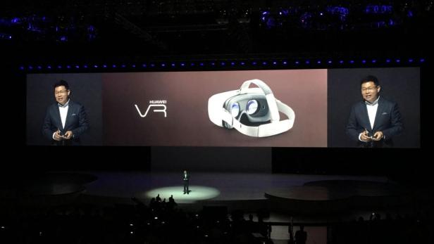 Huawei stellt seine Huawei VR Virtual-Reality-Brille vor