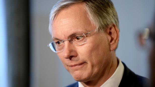 Bundesminister Alois Stöger hat mit Verzögerungen beim Breitbandausbau zu kämpfen