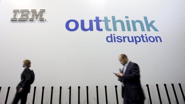 Die Kundenzurückhaltung bei IT-Ausgaben macht IBM zu schaffen.