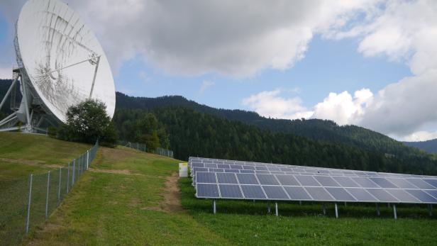 Photovoltaikpark bei der Erdefunkstelle in Aflenz
