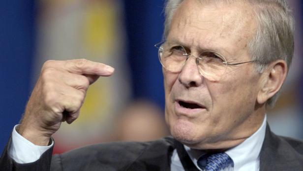 Donald Rumsfeld legt sich in der Pension nicht auf die faule Haut