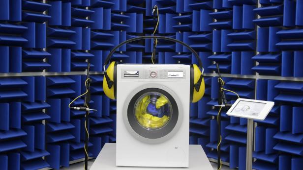 Beim Stand von Bosch wurde eine SuperSilence Waschmaschine ausgestellt, die im Betrieb besonders leise sein soll. Weitere Produkt-Neuheiten von der IFA und Vor-Ort-Tests finden Sie auf