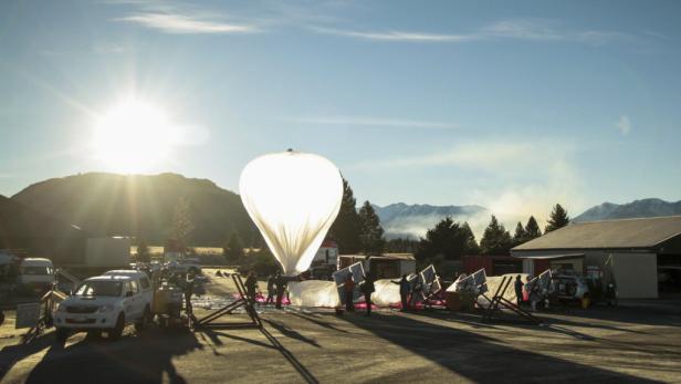 Start eines &quot;Project Loon&quot;-Ballons in Neuseeland