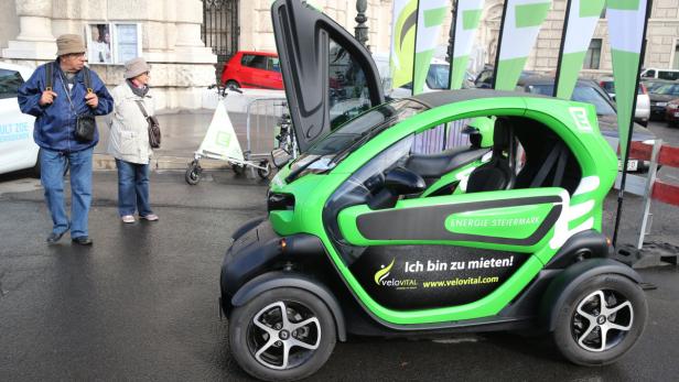 Beim &quot;E-Mobility on Stage&quot;-Event neben dem Wiener Burgtheater konnte das Publikum Elektromobilität hautnah miterleben