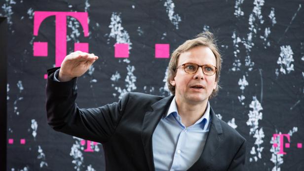 T-Mobile Austria CEO Andreas Bierwirth bei der Pressekonferenz zur Jahresbilanz 2014 im Wiener Haas-Haus
