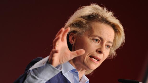 Ursula von der Leyen ist nicht die erste Ministerin, deren Fingerabdruck Krissler rekonsturiert. Bereits 2008 fiel er mit einer Kopie von Wolfgang Schäubles Fingerabdruck auf