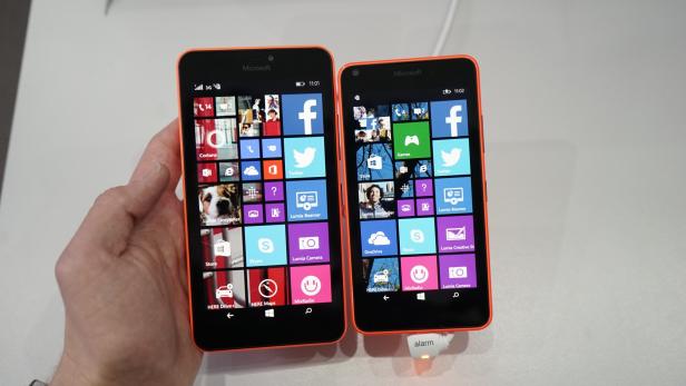 Microsoft Lumia 640 XL (links) und 640