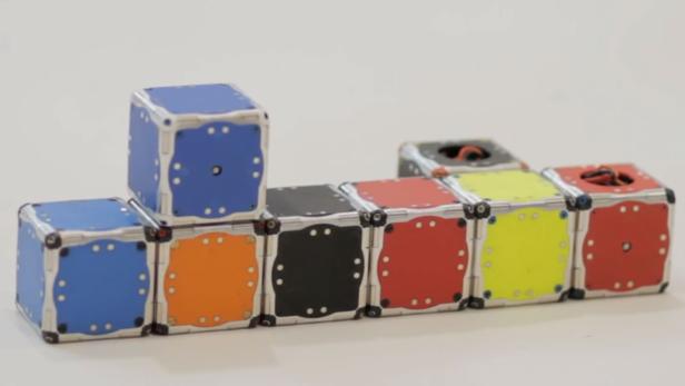 M-Blocks sind Roboter-Würfel, die sich selbst zu neuen Formen zusammensetzen können