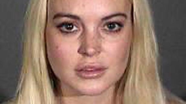 Fahndungsfotos von Stars wie Lindsay Lohan sind hochbeliebt im Netz