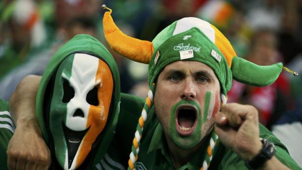 Ohren auf: Bei den lauten Gesängen der irischen Anhänger ist die Gänsehaut programmiert