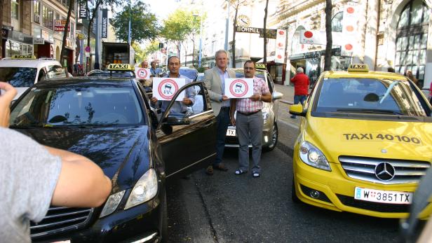 UberX soll rund 25 Prozent günstiger als ein Taxi sein, die Proteste dürften viele Personen darauf aufmerksam gemacht haben