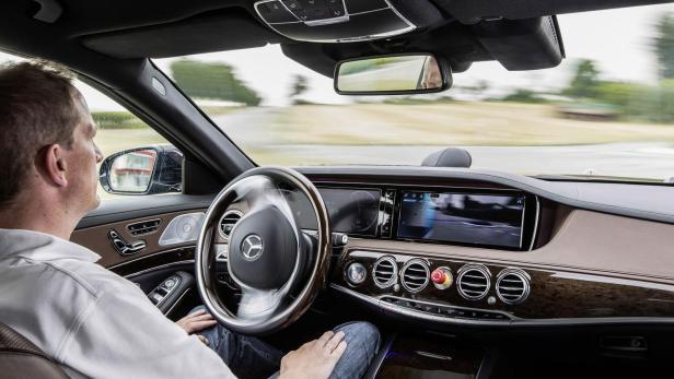 Mercedes testet in Kalifornien sein Autopilot-System Intelligent Drive