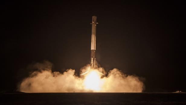 Die erfolgreiche Landung von Falcon 9 am 21. Dezember 2015