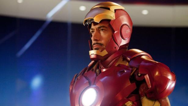 Iron Man alias Tony Stark hat stets einen virtuellen Assistenten namens Jarvis an seiner Seite, der unter anderem auch sein komplettes Anwesen steuert