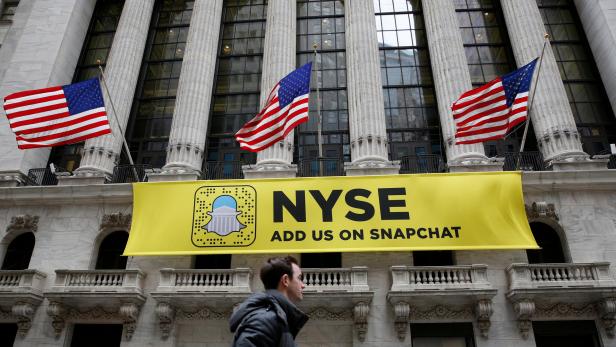 Ein Snapchat-Schild an der Fassade derNew York Stock Exchange(NYSE)
