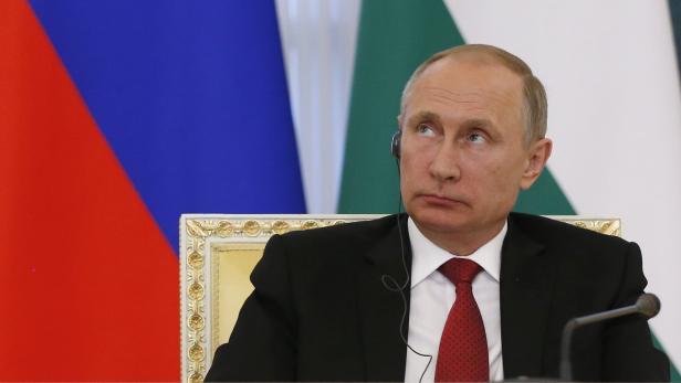 Wladimir Putin beim Wirtschaftsforum in St. Petersburg