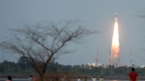 Die GSLV-Mark III-Rakete hob am Sonntag vom Weltraumbahnhof Sriharikota ab.