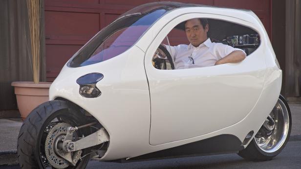 Daniel Kim hat mit seiner Firma Lit Motors das selbstbalancierende Motorrad C-1 entworfen