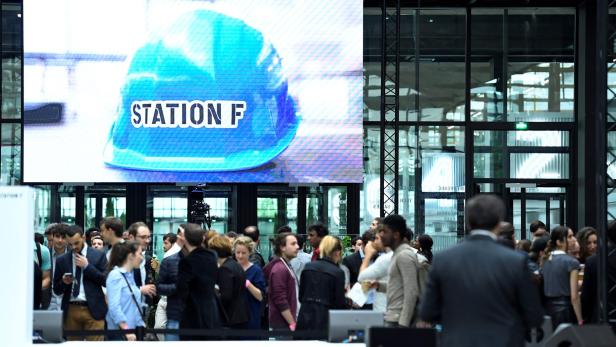 Die Station F in Paris erstreckt sich über 34.000 Quadratmeter