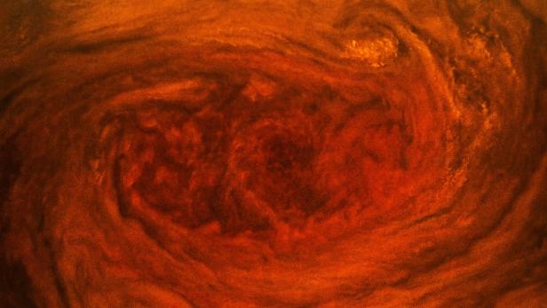 Fast wie Saurons Auge: Der große rote Fleck des Jupiter in Nahaufnahme