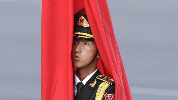 Schlechte Aussichten für die chinesische Armee: Der Nachwuchs hat lieber Spaß statt sich auf den Krieg vorzubereiten