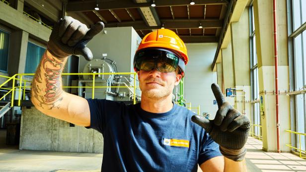 Wien Energie stattet Techniker mit Microsoft HoloLens-Brillen aus, um Wartungseinsätze zu verbessern
