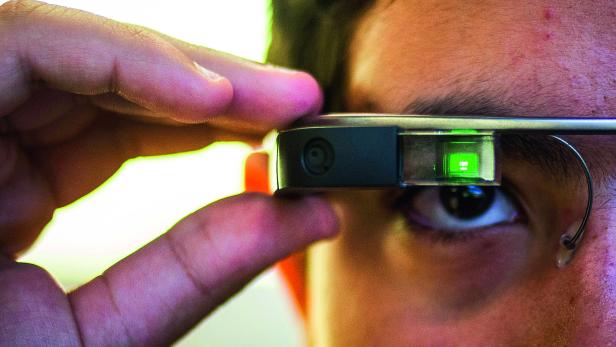 Ähnlich wie Google Glass soll die Amazon-Brille Mehrwert durch digitale Funktionen bieten