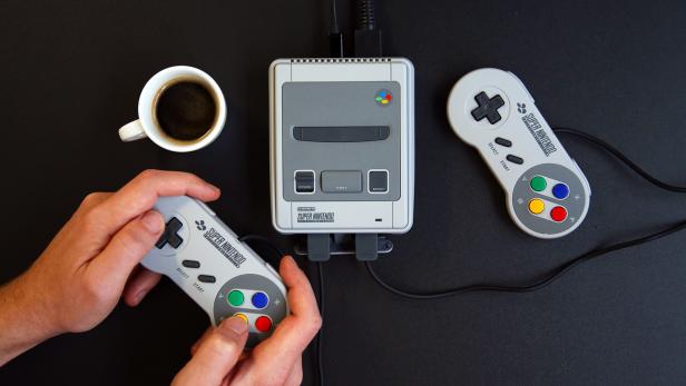 Nintendo Mini Snes Im Test Durch Die 90er Schummeln Futurezoneat