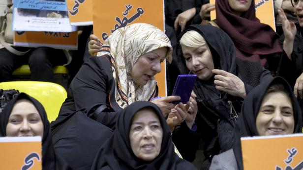 Trotz des Twitter-Verbots nutzen Millionen von Iranern den Kurznachrichtendienst (Symbolbild)