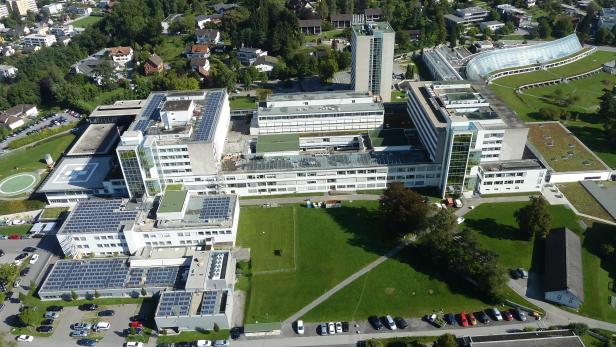 Das LKH Feldkirch wurde unter anderem mit Technologien ausgestattet, die viele Vorgänge intelligent an die Bedürfnisse der Personen im Gebäude anpassen