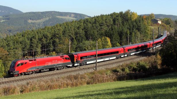 Für Bahn und Bus soll es österreichweit ein einheitliches Ticket geben, fordert probahn Österreich