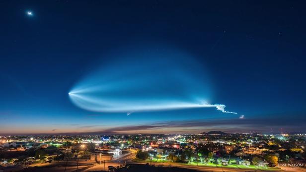 Der Fotograf Jesse Watson hat die SpaceX-Wolke dokumentiert