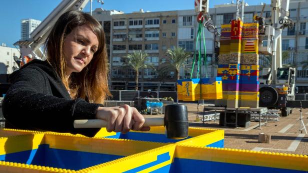 Lego-Turm in Tel Aviv misst 36 Meter
