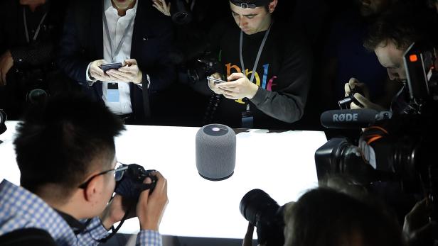 Im Juni 2017 wurde der HomePod im Rahmen der Apple-Entwicklerkonferenz WWDC erstmals gezeigt