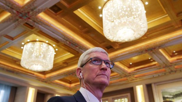 Apple CEO Tim Cook attends the annual session of CDF 2018 in Beijing