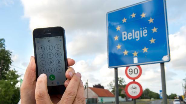 FRANCE-BELGIUM-EU-TELECOMMUNICATION-ROAMING