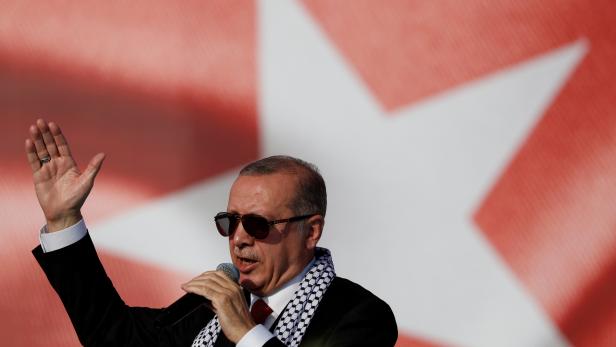 FILE PHOTO: Turkish President Erdogan delivers a speech during a protest against the recent killings of Palestinian protesters on the Gaza-Israel border and the U.S. embassy move to Jerusalem, in Istanbul
