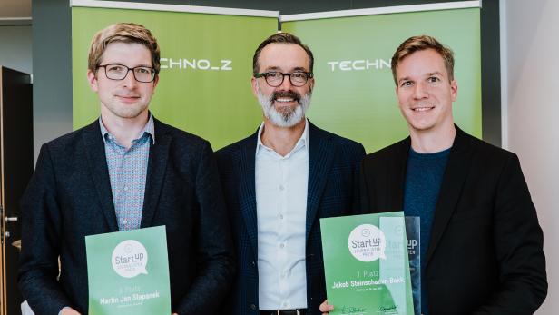 futurezone-Redakteur Martin Stepanek (li.), Techno_Z-Geschäftsführer Werner Pfeiffenberger und Jakob Steinschaden (Trending Topics)