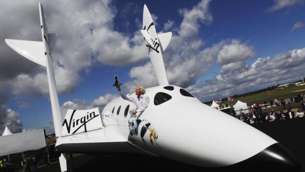 Virgin-Milliardär Richard Branson an Bord des SpaceShip Two, mit dem er und seine Kinder 2014 in den Weltraum fliegen sollen