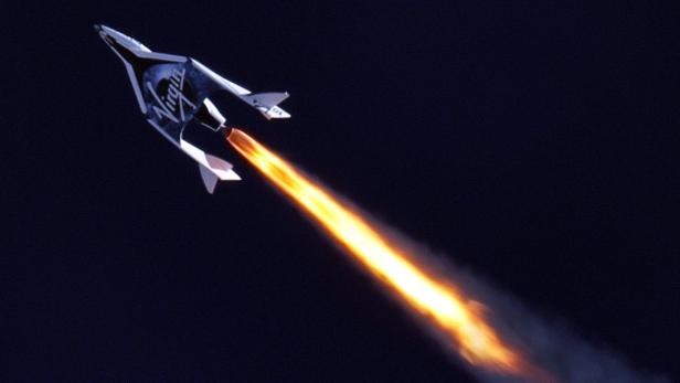 Der Testflug des SpaceShip Two im April 2013 markierte einen bedeutenden Schritt für das seit 2005 laufende Raumfahrt-Programm...