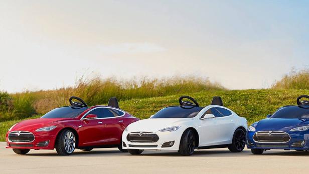 Das Tesla-Miniauto von Radio Flyer. Dieses ist nur für Kinder gedacht