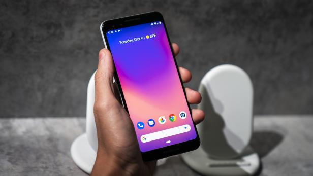 US-GOOGLE-LAUNCHES-ITS-NEW-PIXEL-3-SMARTPHONE