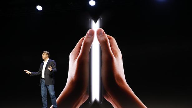 Justin Denison, Samsung Electronics senior vice president of Mobile Product Marketing, speaks during the unveiling of Samsung's new foldable screen smart phone, during the Samsung Developers Conference in San Francisco