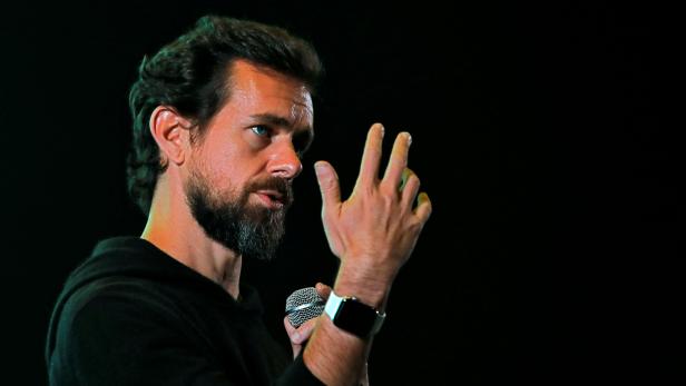 Twitter CEO Jack Dorsey addresses students during a town hall at the Indian Institute of Technology (IIT) in New Delhi