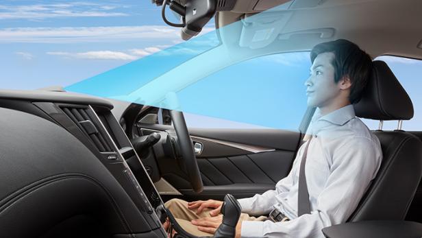Nissans ProPilot stellt sicher, dass der Fahrer seine Aufmerksamkeit der Straße widmet