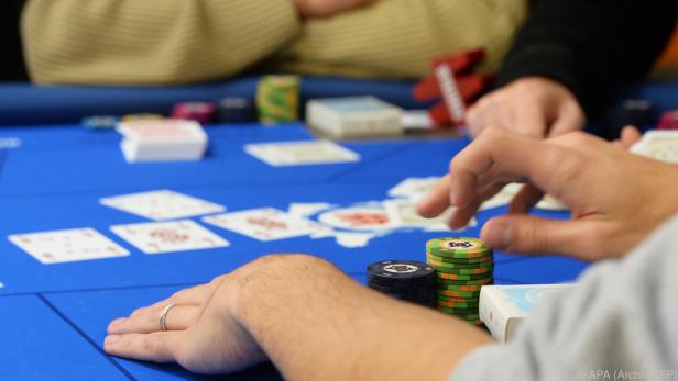 Poker nicht mehr nur in menschlicher Hand