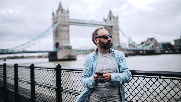 Man tourist in London