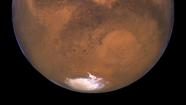 FILE PHOTO: HUBBLE SPACE TELESCOPE IMAGE OF MARS.