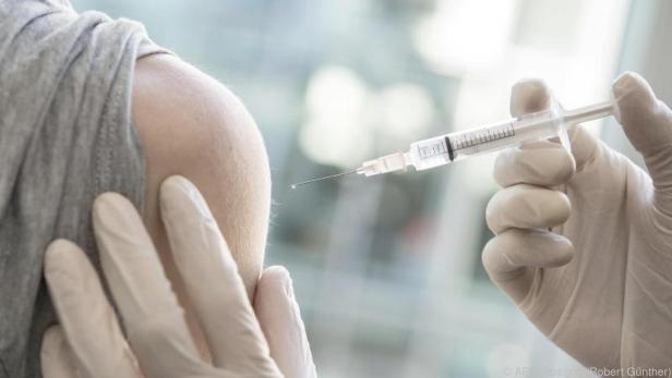 Die Hepatitis-B-Impfung beugt auch der D-Variante der Leberentzündung vor