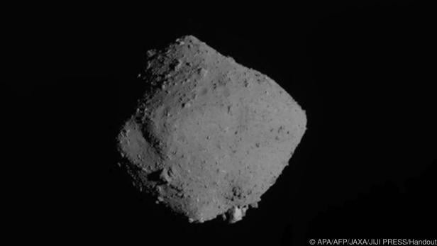 Hayabusa 2 hatte Proben von der Oberfläche des Asteroiden Ryugu gesammelt